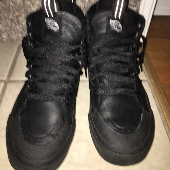 Men’s size 9 black vans - Picture 2 of 4